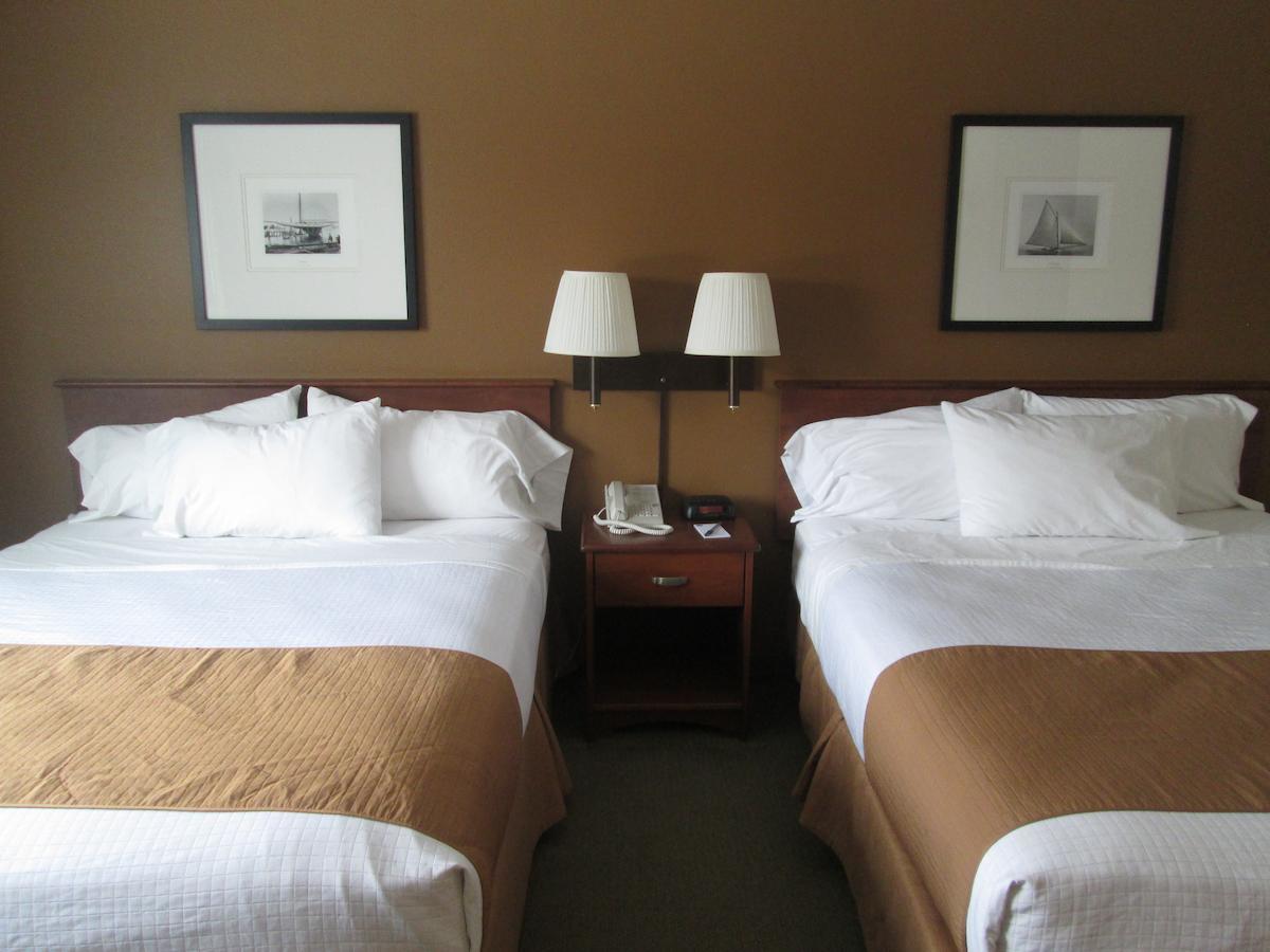 Americinn By Wyndham Charlevoix Dış mekan fotoğraf